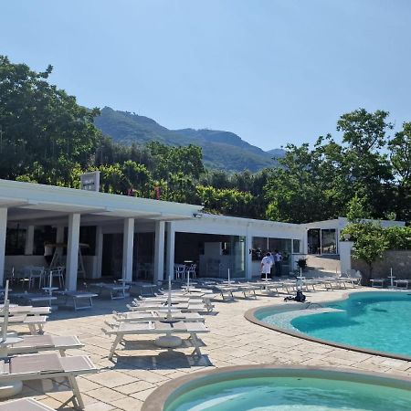 Agriturismo Nonno Luigino 비코에쿠엔세 외부 사진