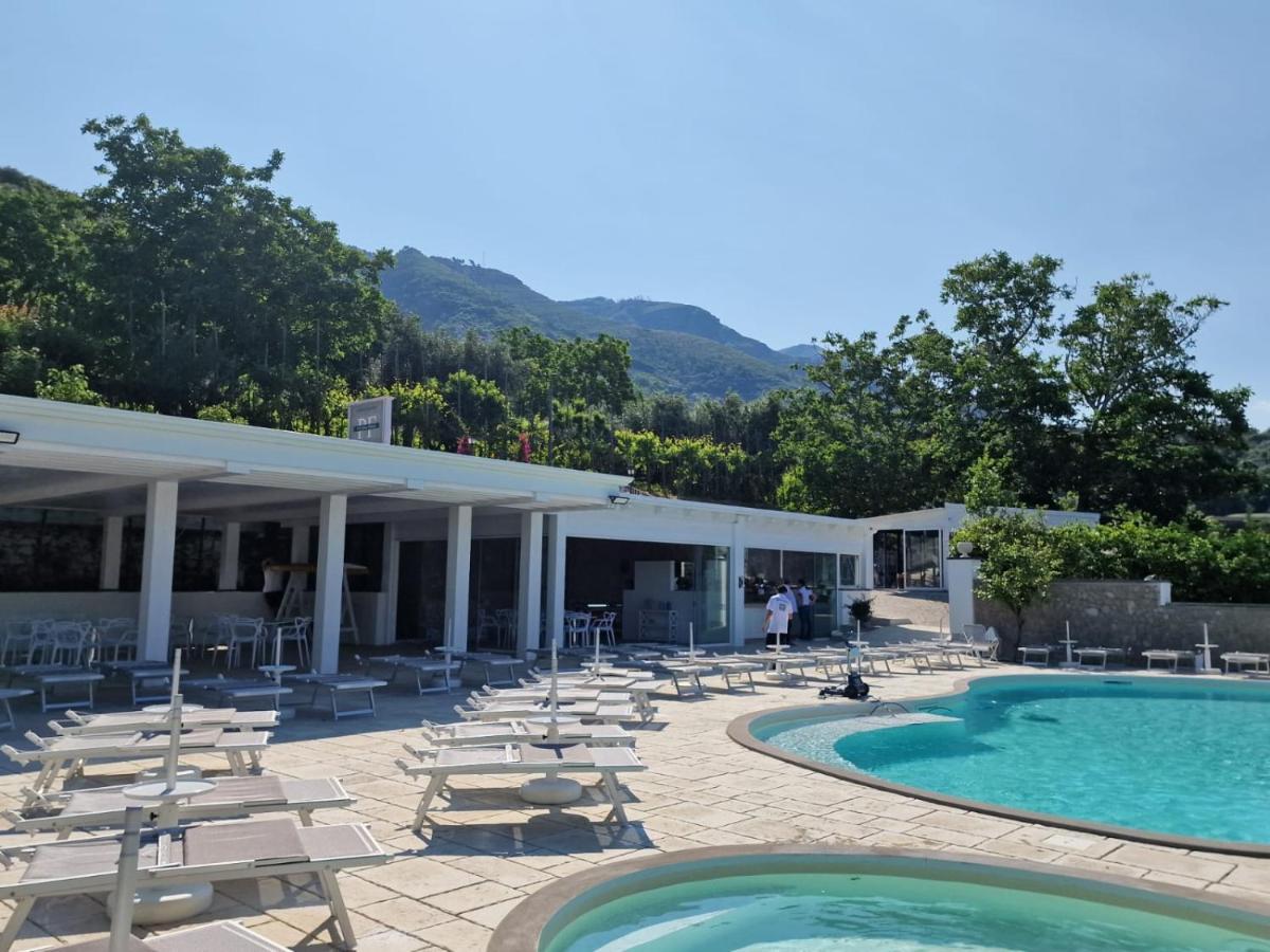 Agriturismo Nonno Luigino 비코에쿠엔세 외부 사진